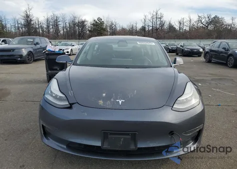 2019 Tesla Model 3 from USA, damaged, VIN 5YJ3E1EB2KF389470